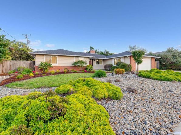 7424 Heatherwood Dr, Cupertino, CA 95014
