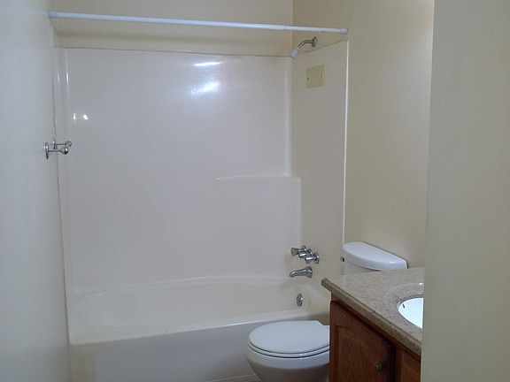 5th image of 2917 Vance Dr NW APT 1