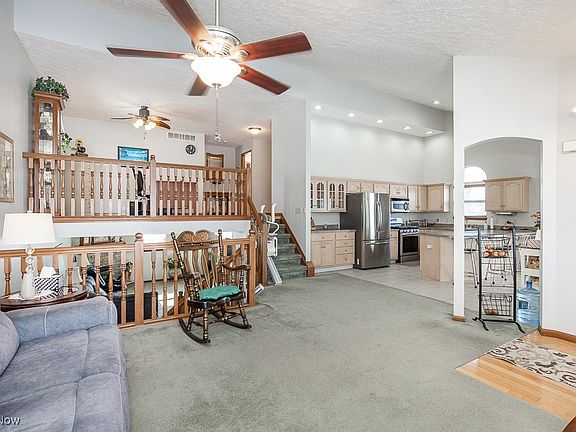 3rd image of 38325 Pelican Lake Dr