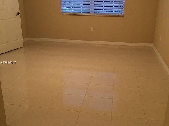 5th image of 5753 Hampton Hills Blvd
