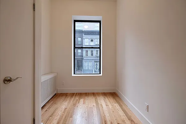 Rented by Aether Property Group | media 4