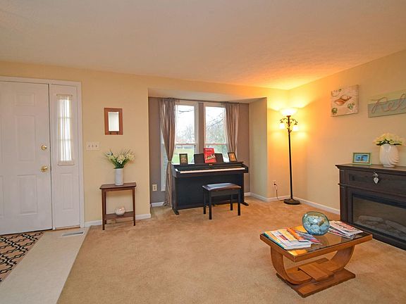 4th image of 797 Woodlyn Dr S