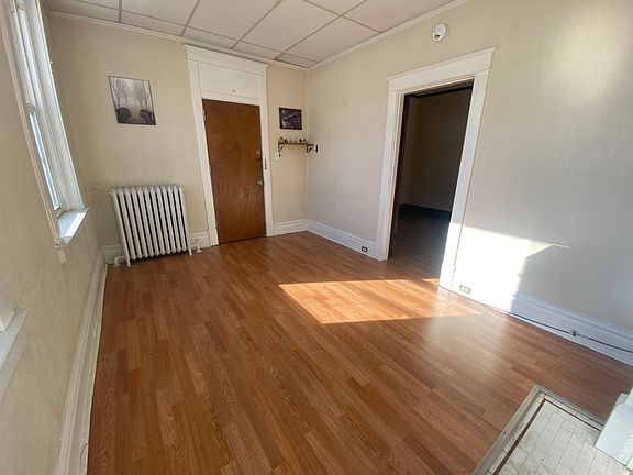 2nd image of 211 S 2nd St #A