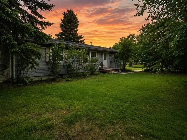 1440 Maxwell Rd, Petoskey, MI 49770