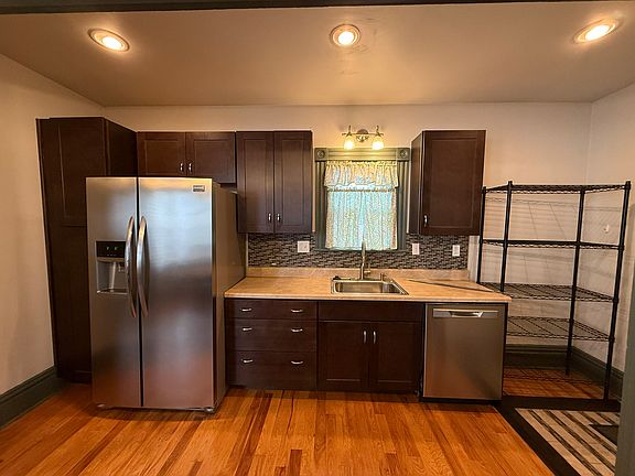 3rd image of 11 Lelia St Floor 1