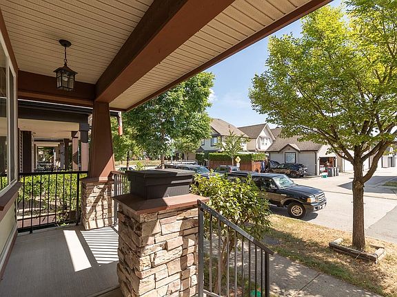 3rd image of 7273 192a St