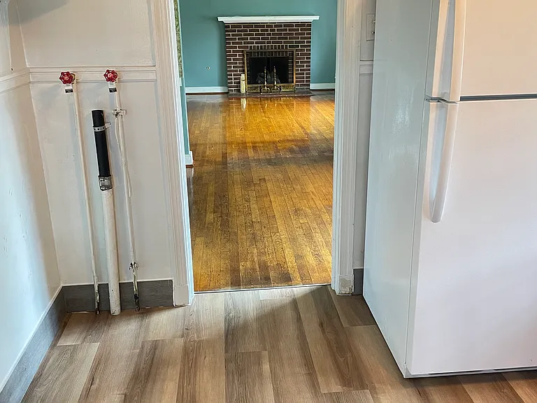 1349 Evergreen Ave — Photo 5