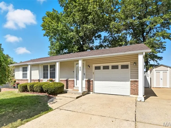50 Oak Hill Ln, Saint Peters, MO 63376
