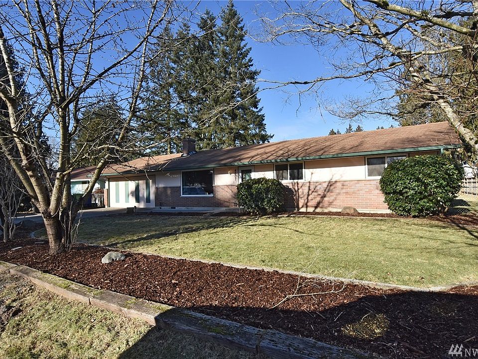 1st image of 4607 131st Pl NE