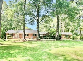 988 Avenue Of Pines St, Grenada, MS 38901