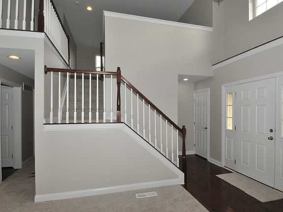 3rd image of 5065 Long Meadow Dr