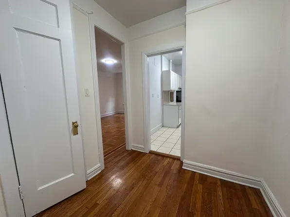 83-14 Lefferts Boulevard image 1 of 9