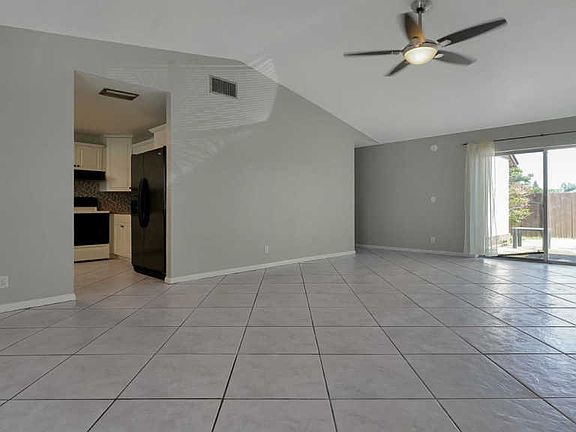 4th image of 5119 Burnham Pl