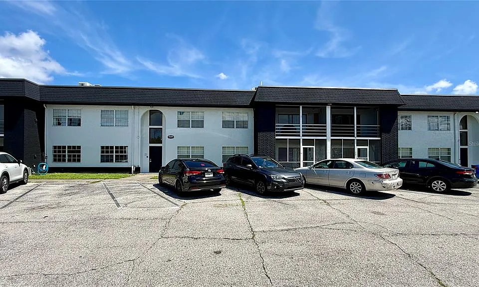 22302 Vick St #212