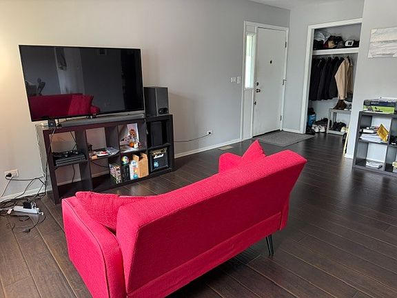 3rd image of 337 E Roland Dr