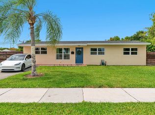 10311 SW 52nd St, Miami, FL 33165