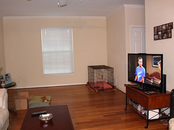 3rd image of 10103 Courtney Palms Blvd APT 204