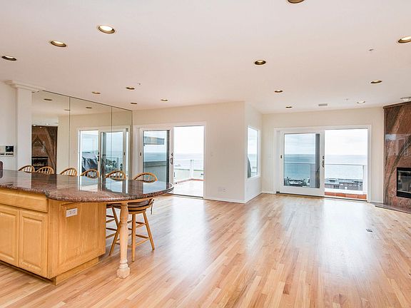 5th image of 313 Bayview Dr