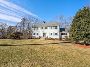 8 Raleigh Rd, Dover, MA 02030