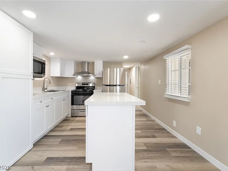 5402 Tahoe Dr — Photo 6