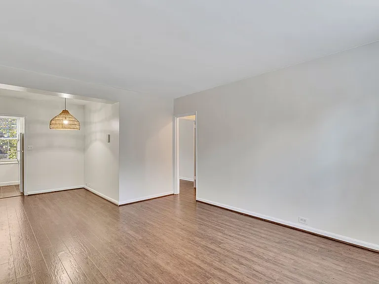 220 N Thomas St #2203 — Photo 2