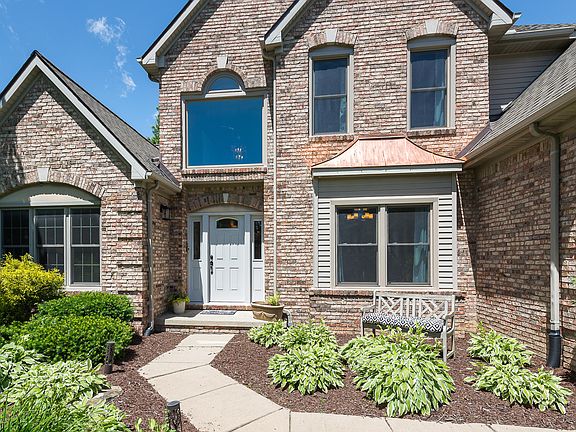 2nd image of 21511 Winding Creek Dr