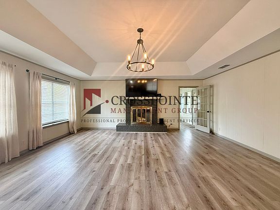 5th image of 20346 Lake Shore Cir