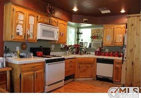 2nd image of 3813 Arroyo Trl