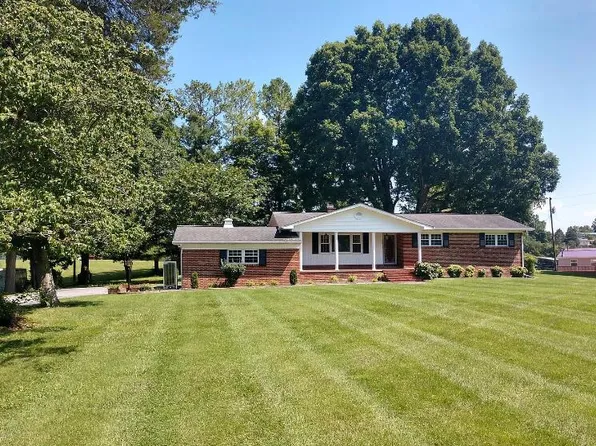 1503 Old Knoxville Rd, Tazewell, TN 37879