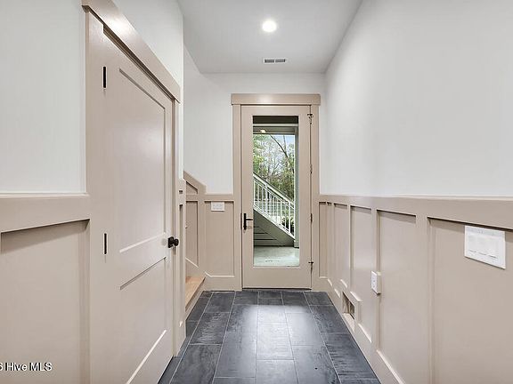 2nd image of 7261 Winding Marsh Court