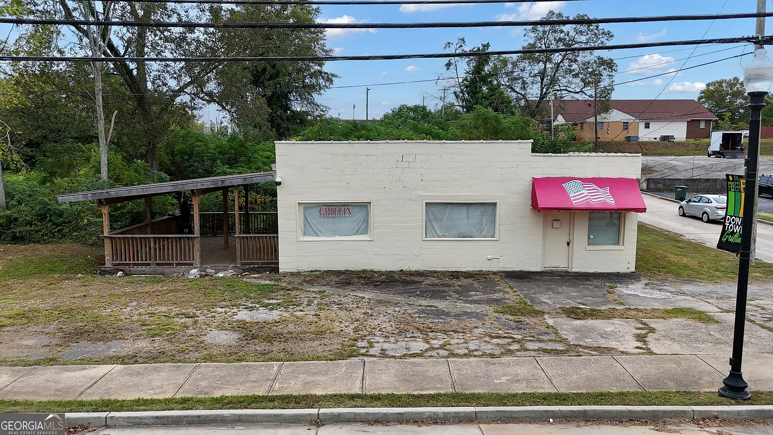 406 E Solomon St photo 1