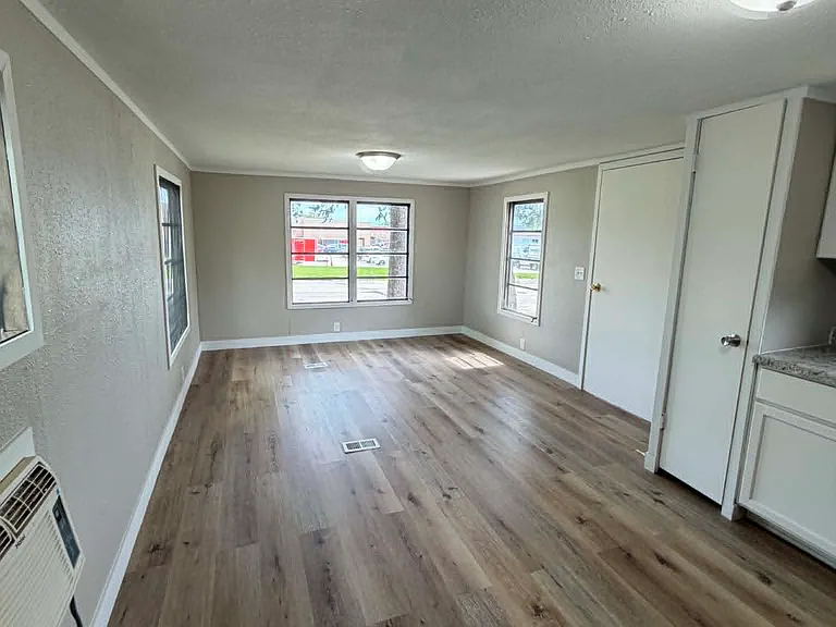 3705 W Locust St #33 — Photo 6