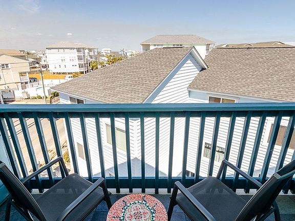 3rd image of 1404 Canal Dr APT 30