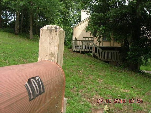 2nd image of 107 Woodsdale Dr