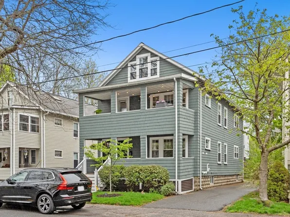 69 Dartmouth St #69, Belmont, MA 02478