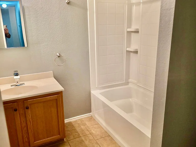 1217 Evergreen St — Photo 8