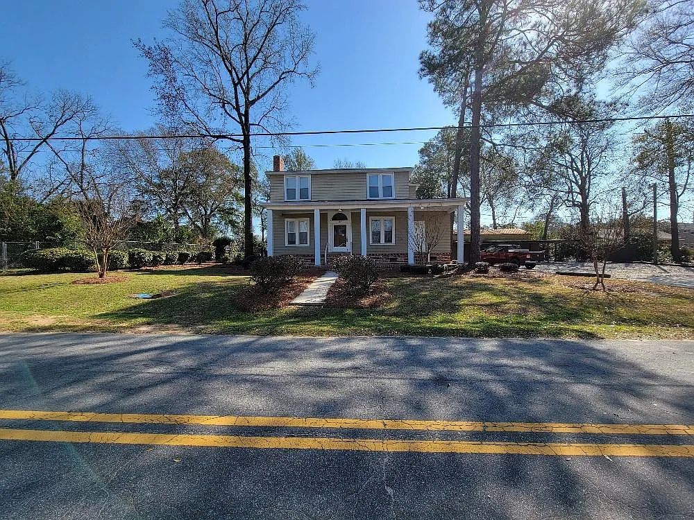 1 bed, 875 sqft, $900 — Photo 1