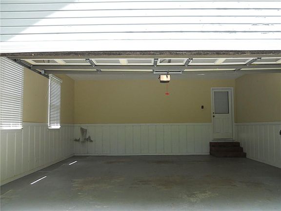 4th image of 3900 Marham Park Cir