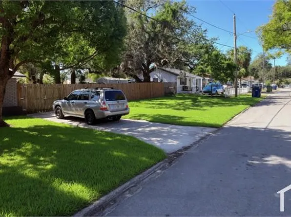 9410 N 11th St APT B, Tampa, FL 33612