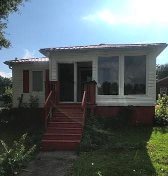 1st image of 500 W Lee St