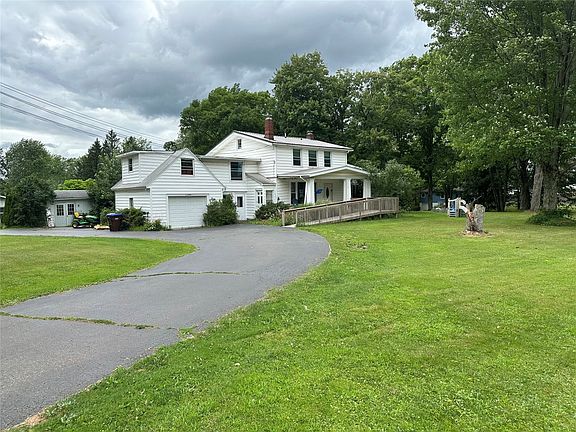 3rd image of 12208 Shady Ave