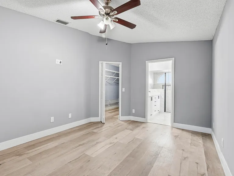 1717 SW Burlington St — Photo 18