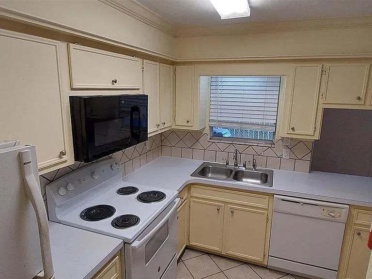 8710 Ilona Ln #3 — Photo 14
