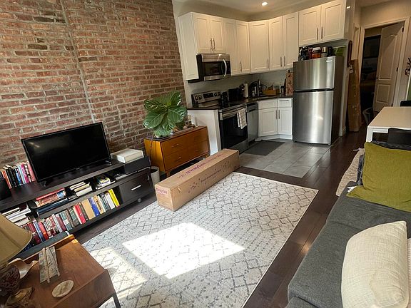 3rd image of 782 Amsterdam Ave #3B