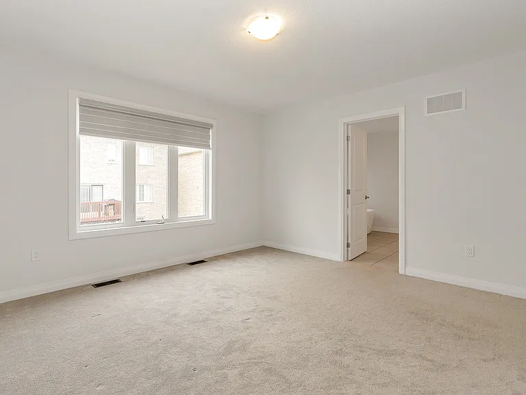 1372 Harrington St #1372 HARRINGTON ST — Photo 18