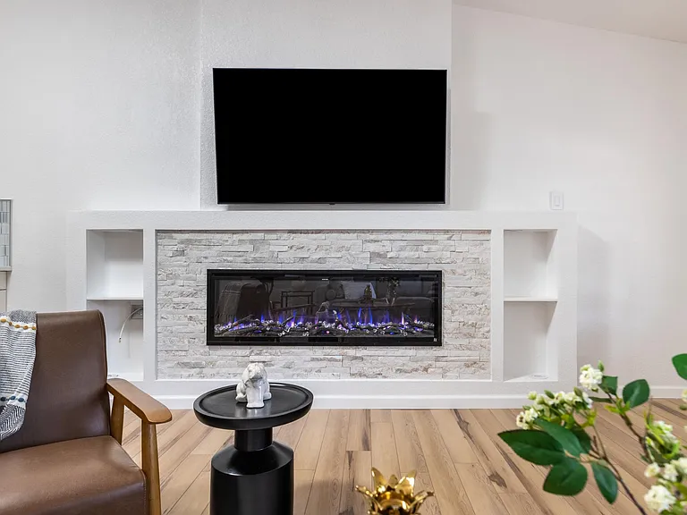 A 65 inches LG tv with Netflix and Amazon Prime