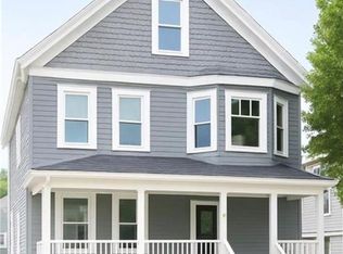 51 Gibbs Ave, Newport, RI 02840