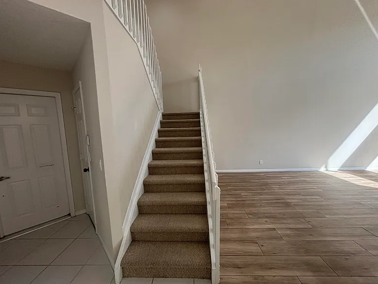 23426 Alzira Cir — Photo 7