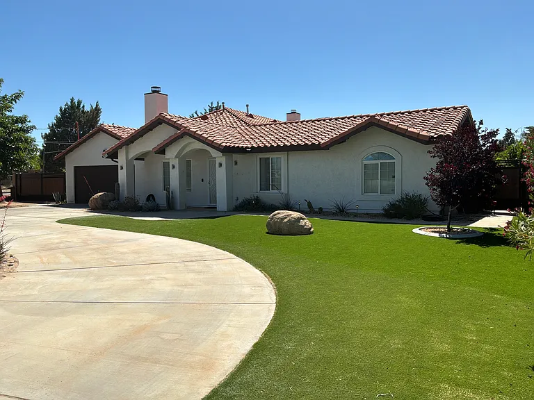 7518 Redwood Ave — Photo 4