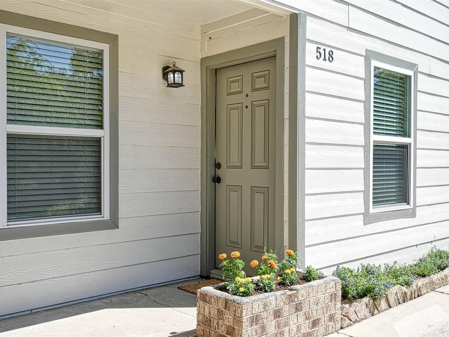 2 bed, 1.0 bath, 840 sqft, $1,500 — Photo 4